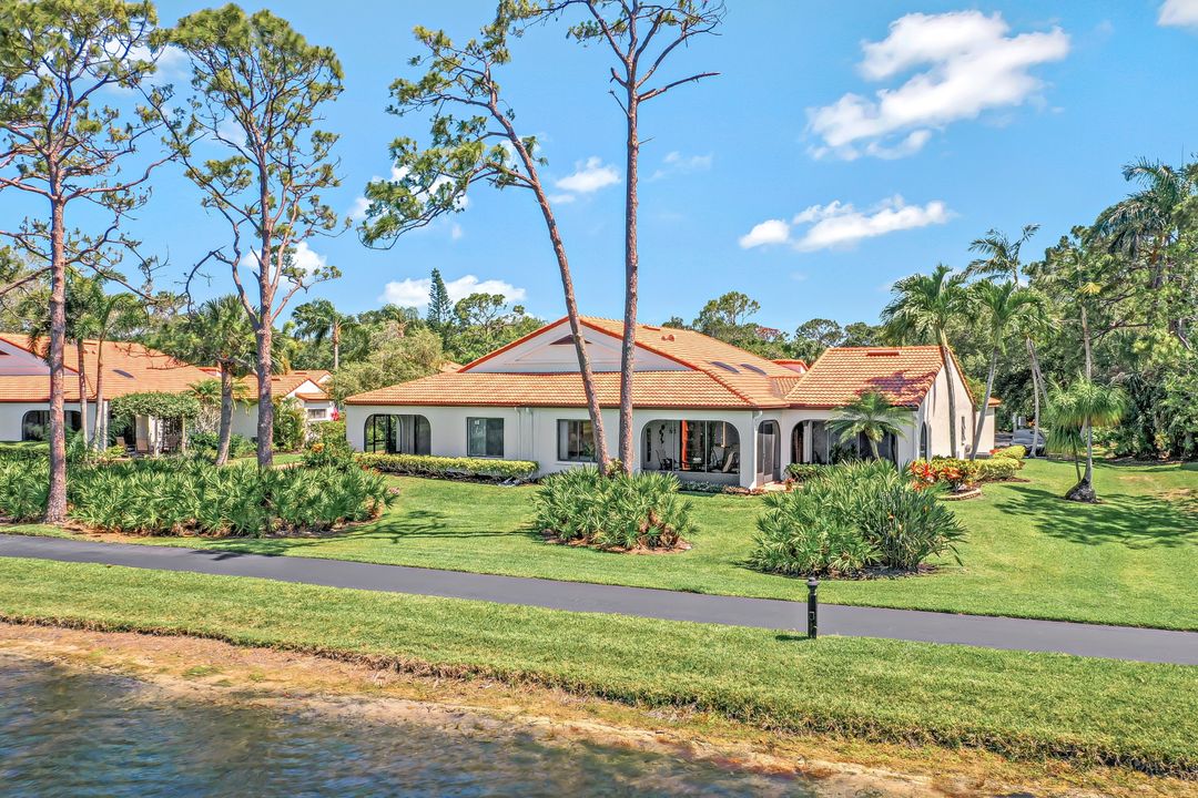 359 Bay Forest Dr  #1B, Naples, FL 34110