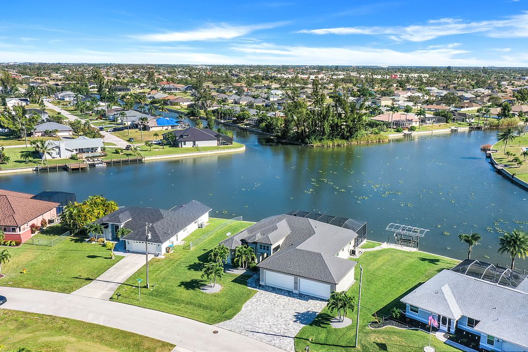 2903 SW 5th Ave, Cape Coral, FL 33914