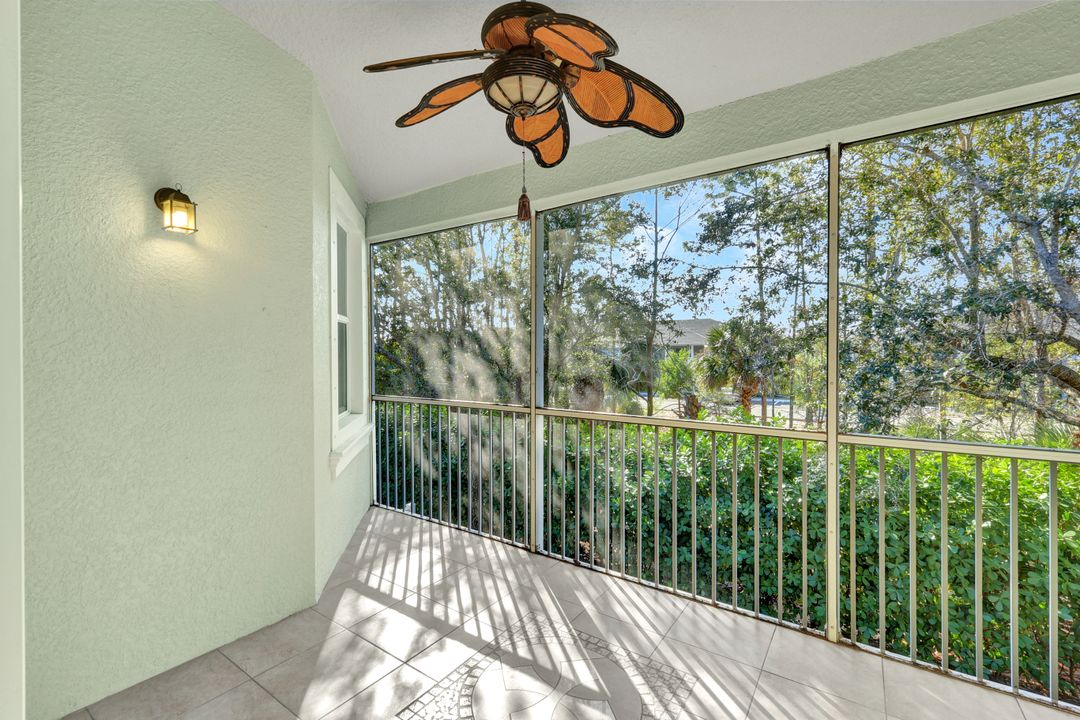 1345 Mariposa Cir #204, Naples, FL 34105