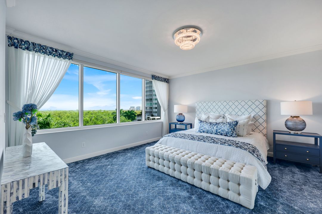 275 Indies Way #503, Naples, FL 34110