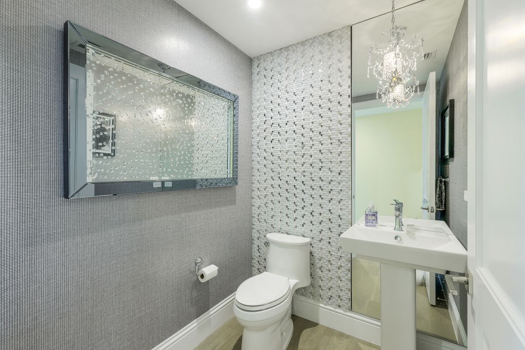 13665 Vanderbilt Dr  #501, Naples, FL 34110