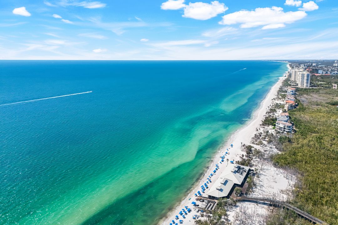 6897 Grenadier Blvd #601, Naples, FL 34108