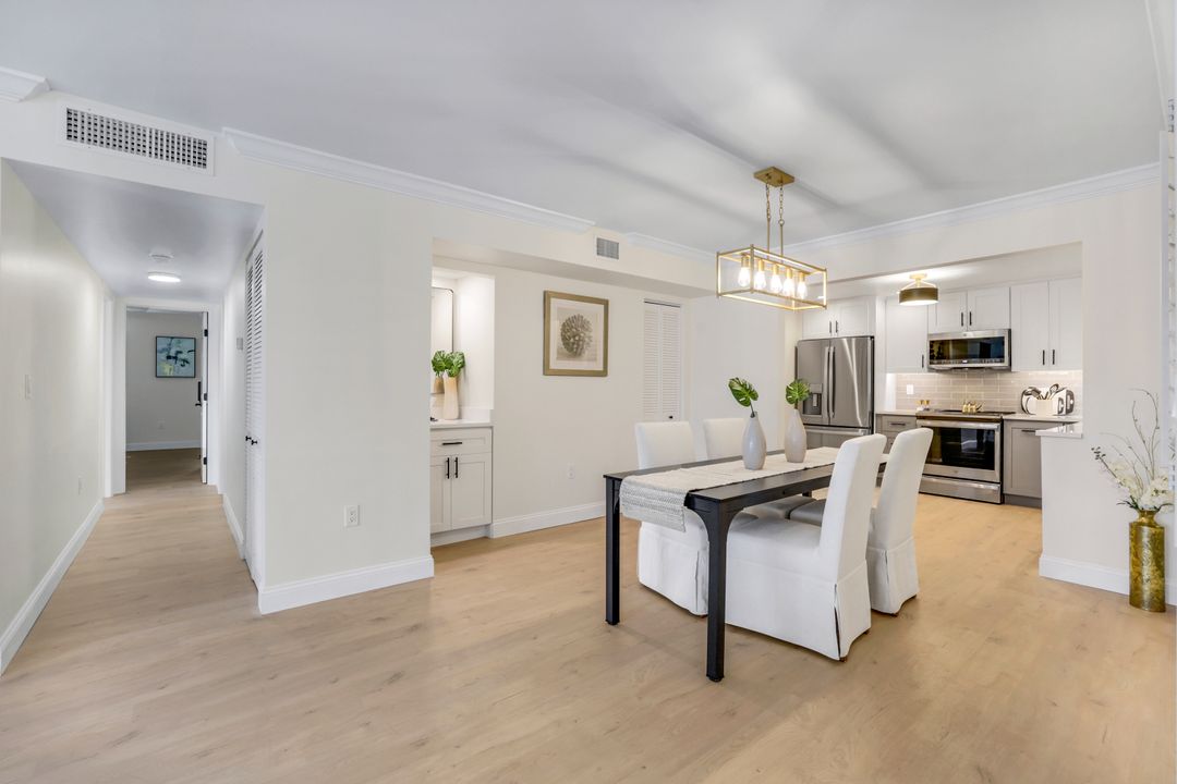 4150 Crayton Rd #B2, Naples, FL 34103