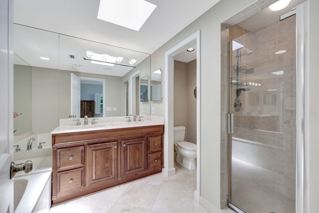 5929 Chanteclair Dr #8, Naples, FL 34108