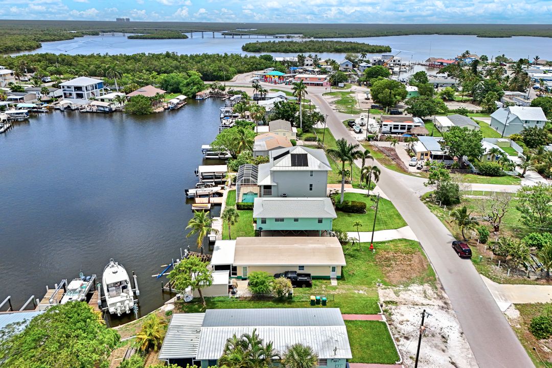 527 Goodland Dr, Marco Island, FL 34145