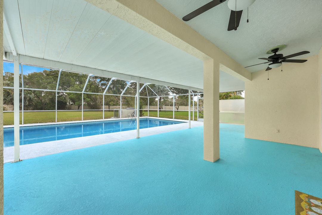 7234 Mill Pond Cir, Naples, FL 34109