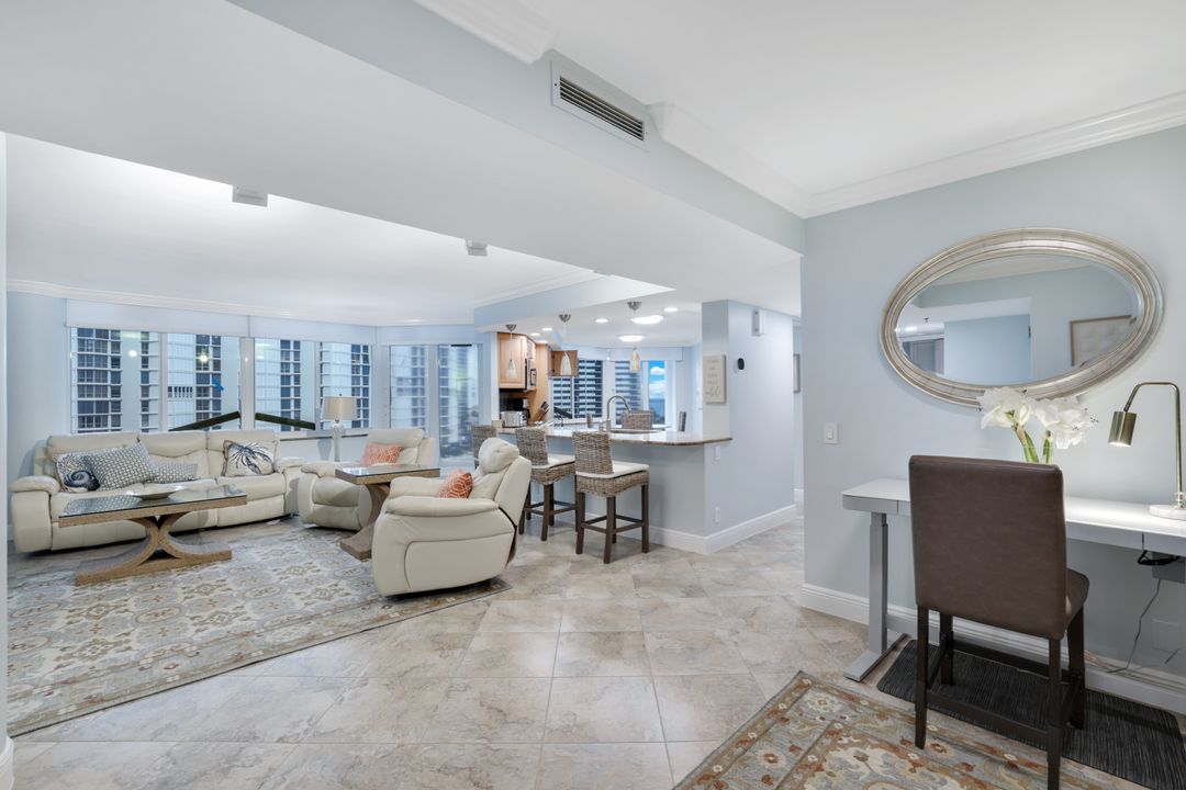 4041 Gulf Shore Blvd N #704, Naples, FL 34103