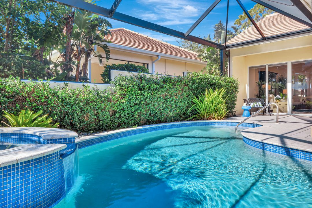 3671 Olde Cottage Ln, Bonita Springs, FL 34134