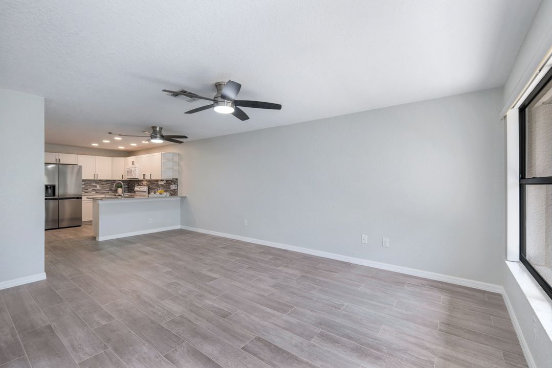 66 Emerald Woods Dr #H7, Naples, FL 34108