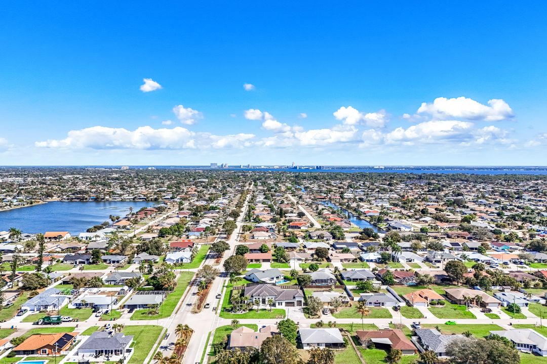 455 SE 17th Ave, Cape Coral, FL 33990