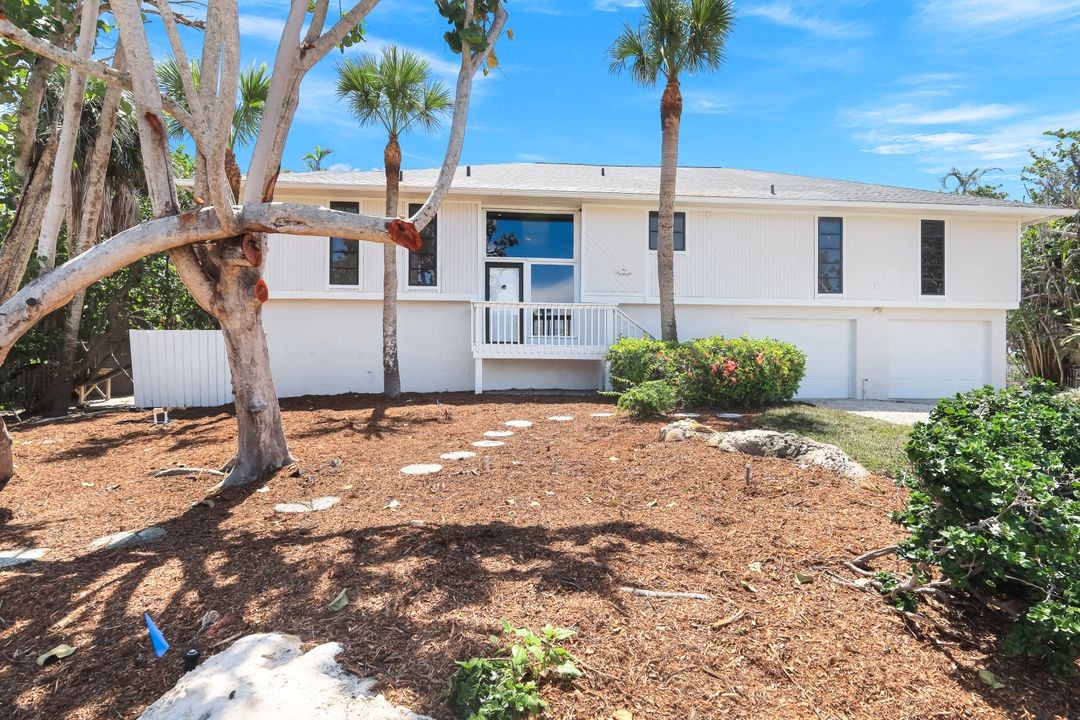 1043 Blue Heron Dr, Sanibel, FL 33957