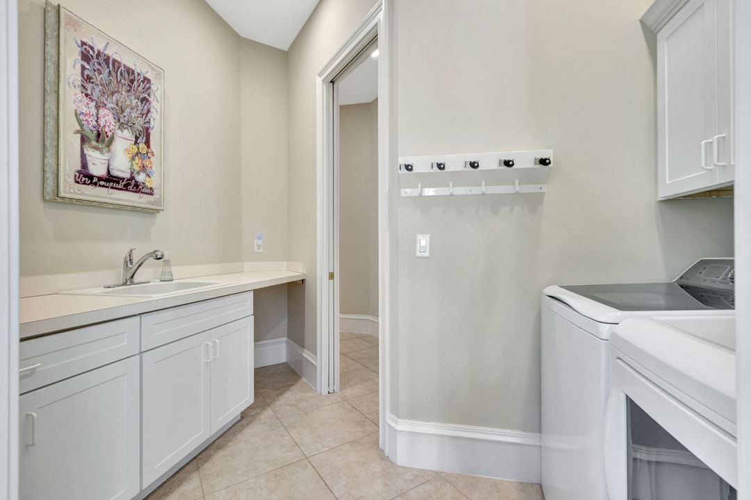 195 S Beach Dr, Marco Island, FL 34145