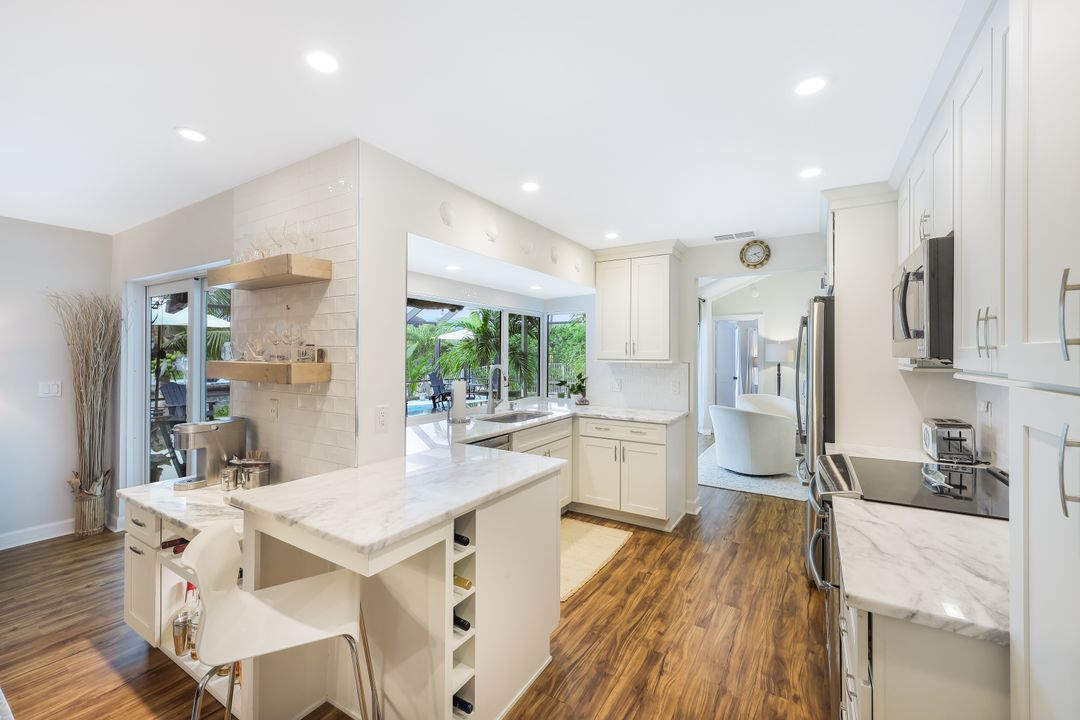 345 Henderson Ct, Marco Island, FL 34145