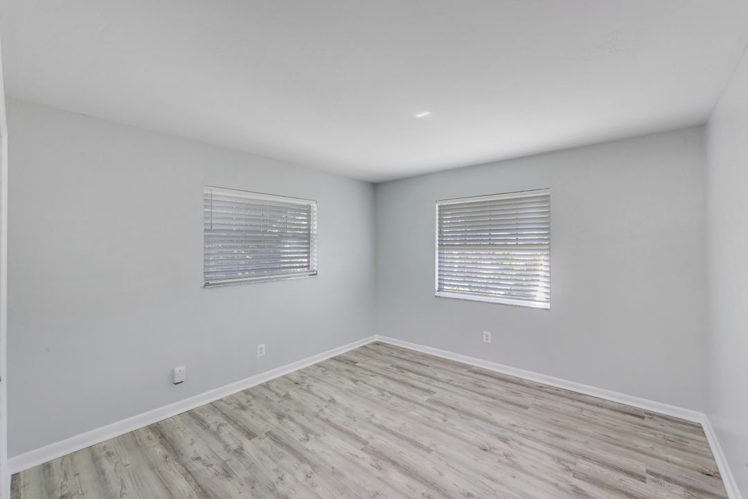 4240 SE 3rd Ave, Cape Coral, FL 33904