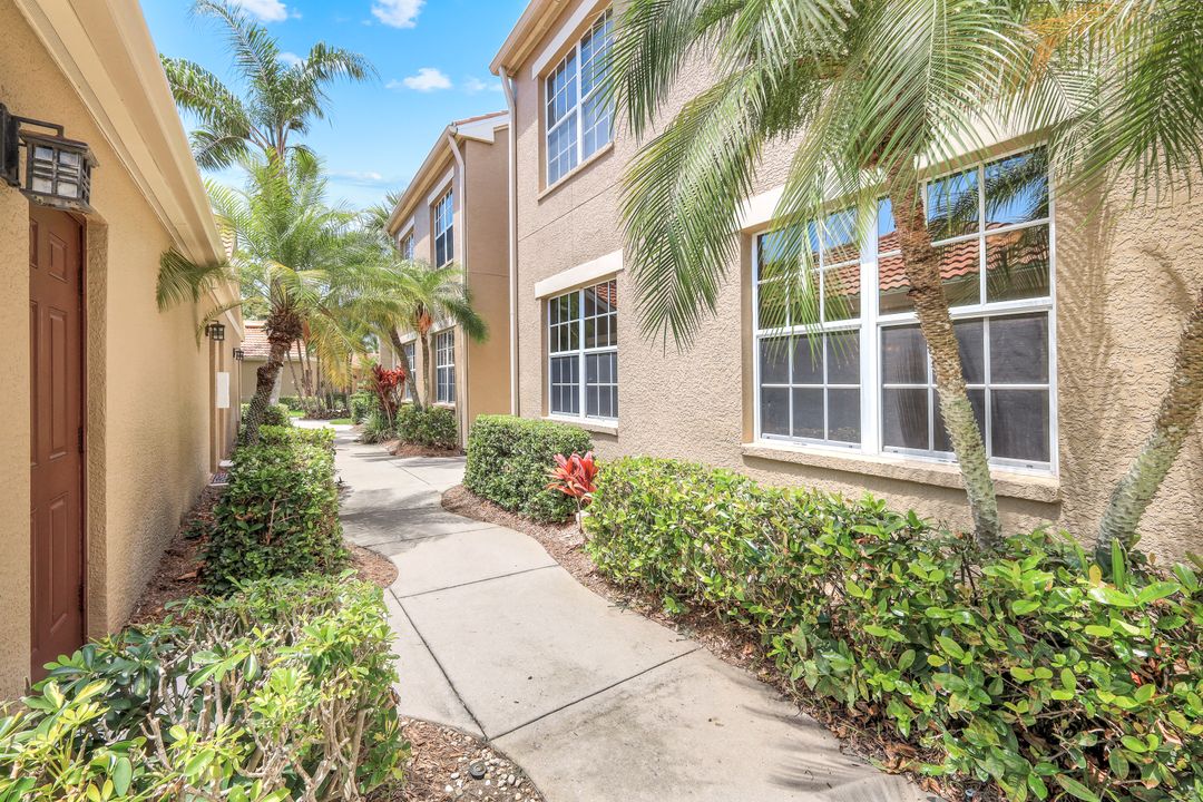 20101 Seagrove St #702, Estero, FL 33928