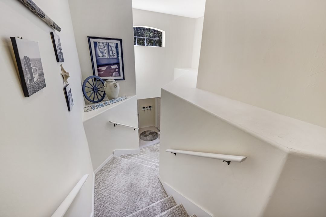 8265 Danbury Blvd #203, Naples, FL 34120