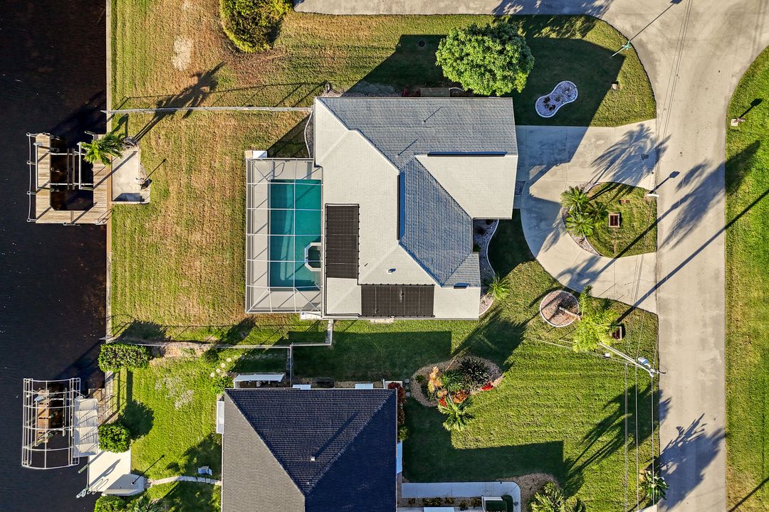 3034 SE 10th Pl, Cape Coral, FL 33904