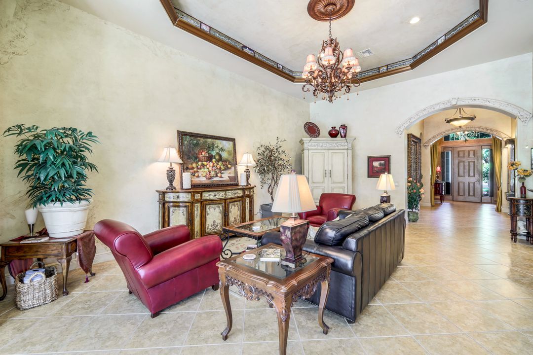 28600 Pienza Ct, Bonita Springs, FL 34135