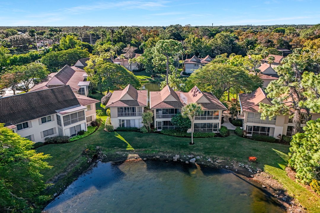 11 Bobolink Ct #11a, Naples, FL 34105