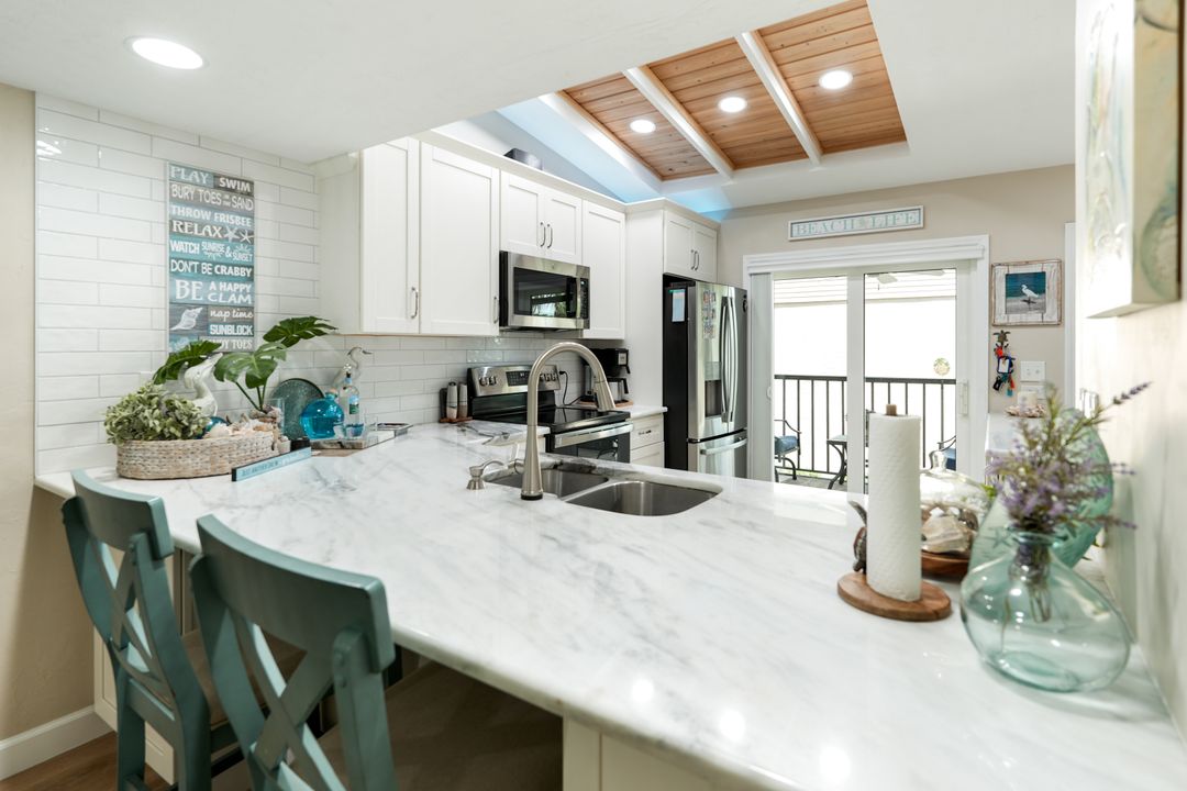 4240 Jack Frost Ct #6, Naples, FL 34112