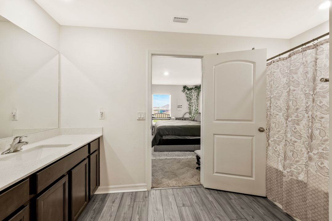 210 NE 16th Terrace, Cape Coral, FL 33909