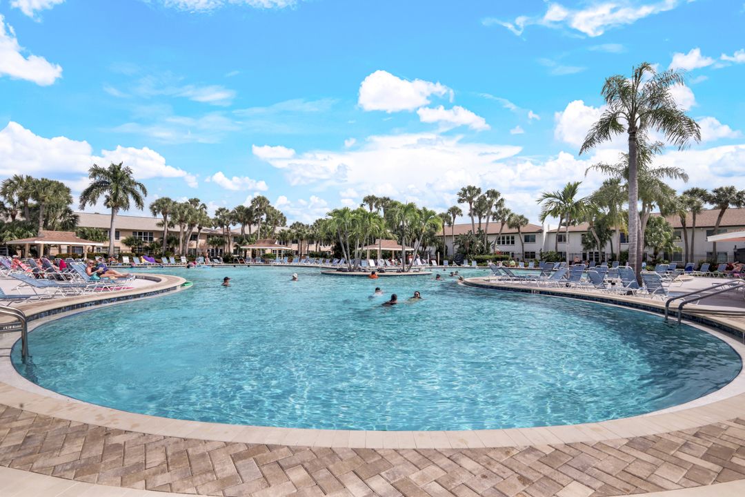 3480 Frosty Way #4, Naples, FL 34112