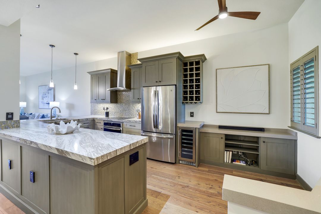 7655 Pebble Creek Cir #404, Naples, FL 34108