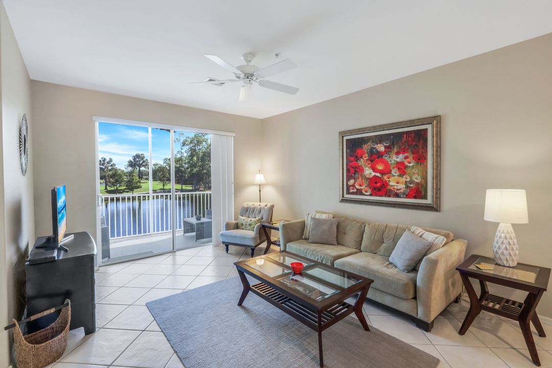 8247 Parkstone Pl #205, Naples, FL 34120