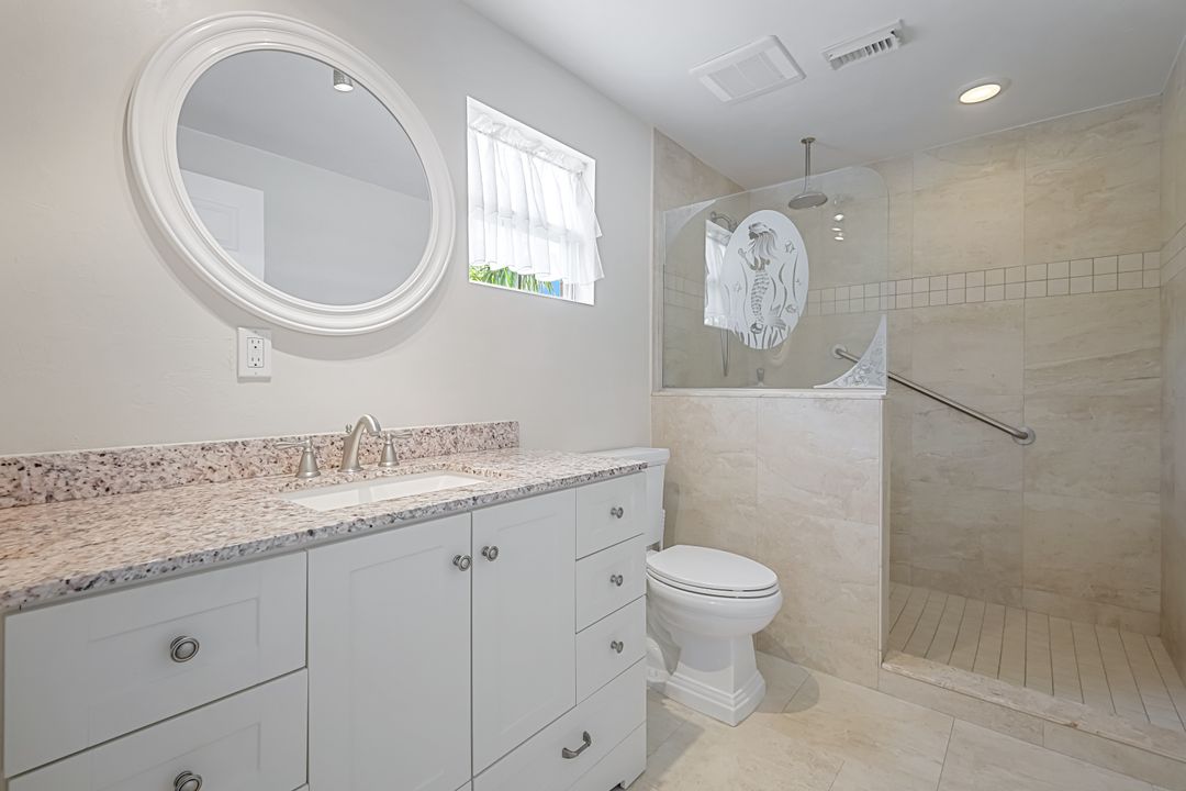 814 107th Ave N, Naples, FL 34108