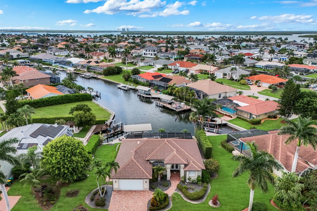 1771 Hummingbird Ct, Marco Island, FL 34145