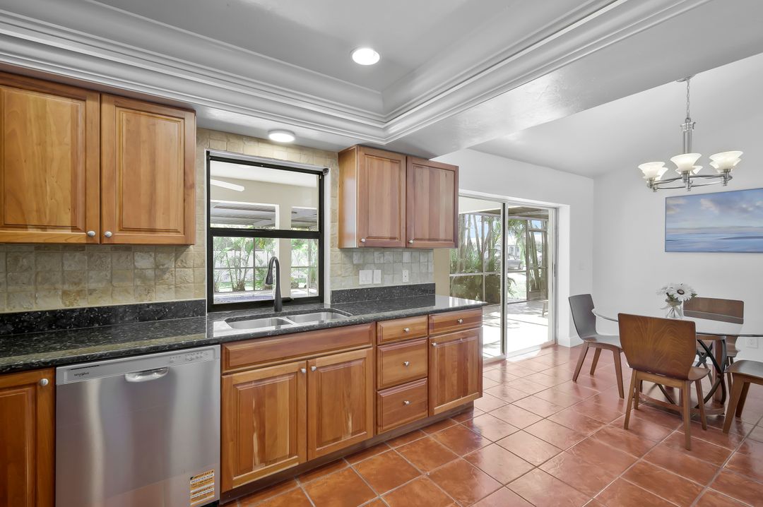 4131 SW 1st Pl, Cape Coral, FL 33914