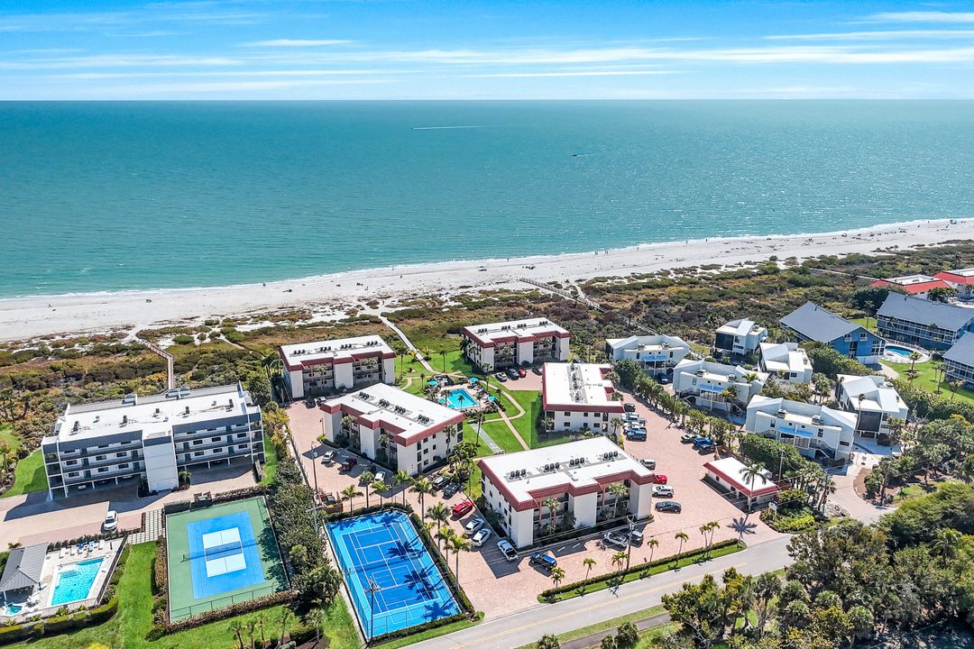 671 E Gulf Dr #1B3, Sanibel, FL 33957