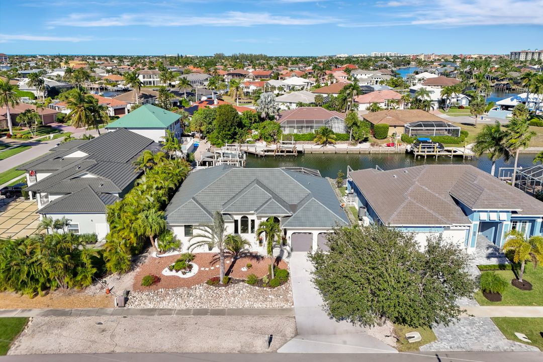 910 Ivory Ct, Marco Island, FL 34145