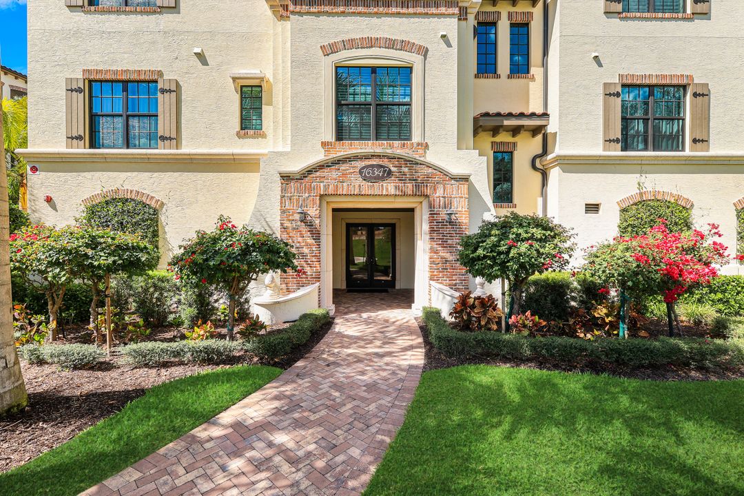 16347 Viansa Wy #202, Naples, FL 34110