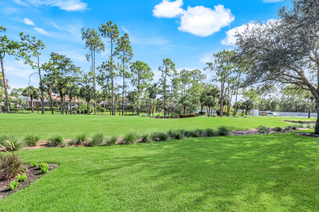 8397 Northhampton Ct, Naples, FL 34120