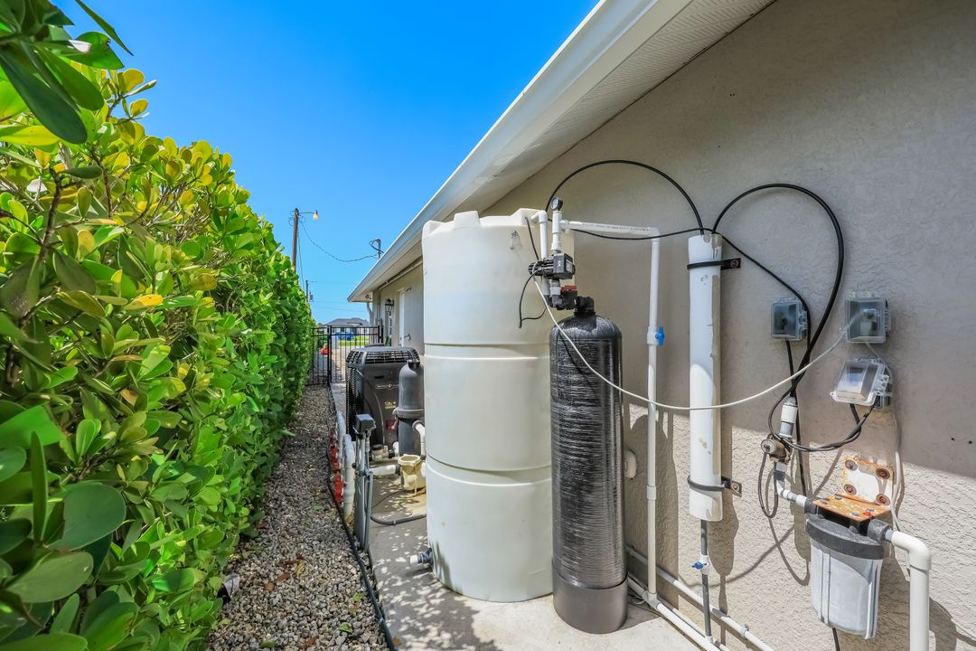 3857 39th Ave NE, Naples, FL 34120