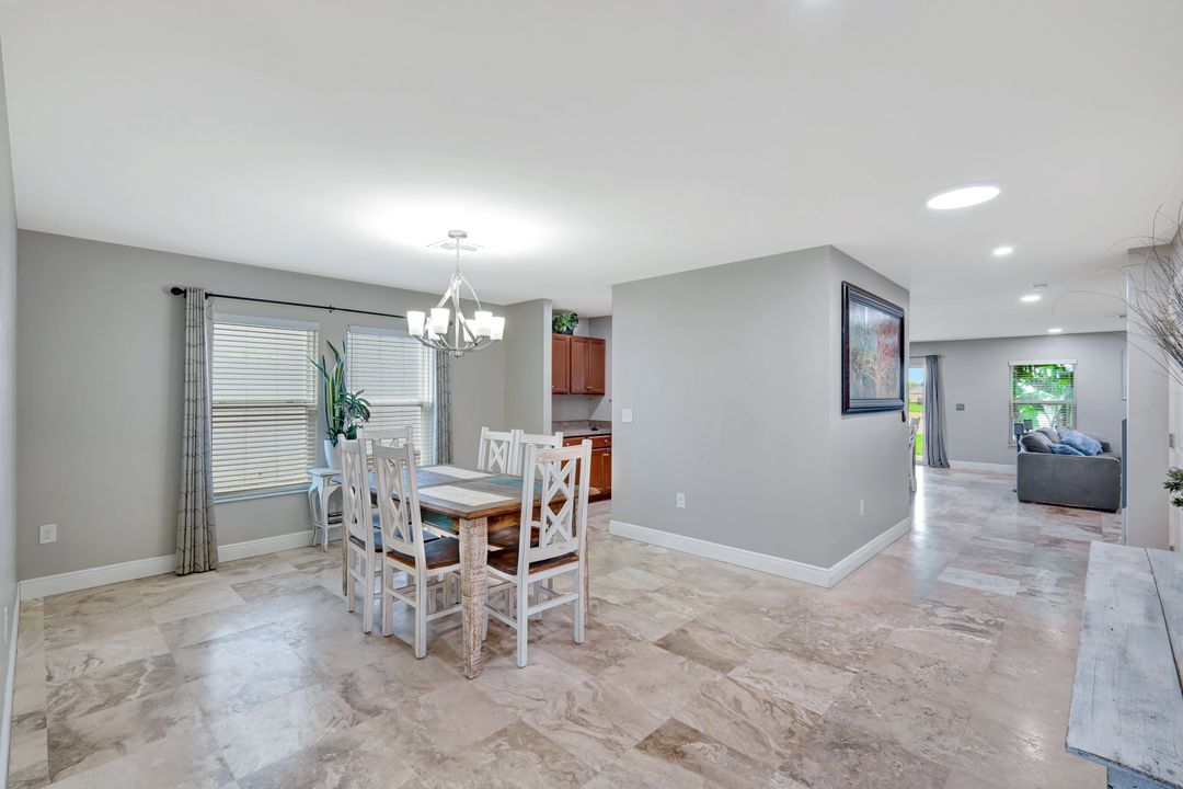 10337 Canal Brook Ln, Lehigh Acres, FL 33936