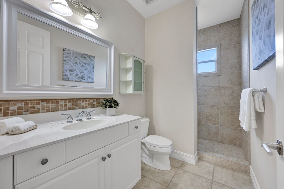 636 102nd Ave N, Naples, FL 34108, Naples, FL 34108