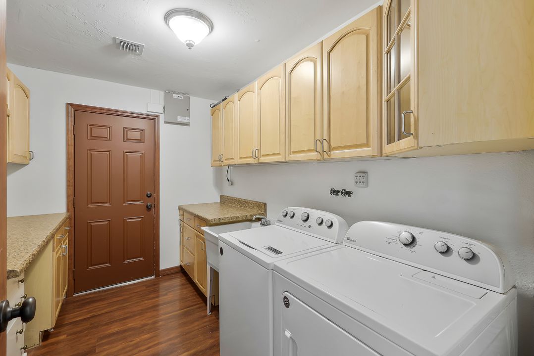 1569 Woodwind Ct, Fort Myers, FL 33919