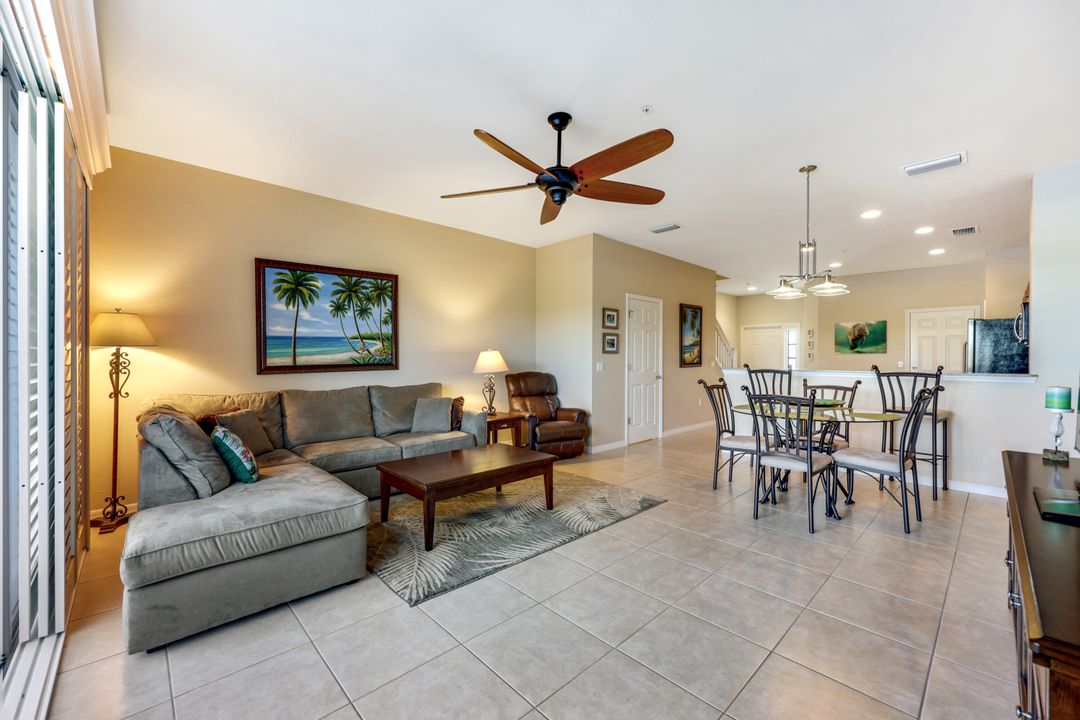 16085 Ravina Way, Naples, FL 34110