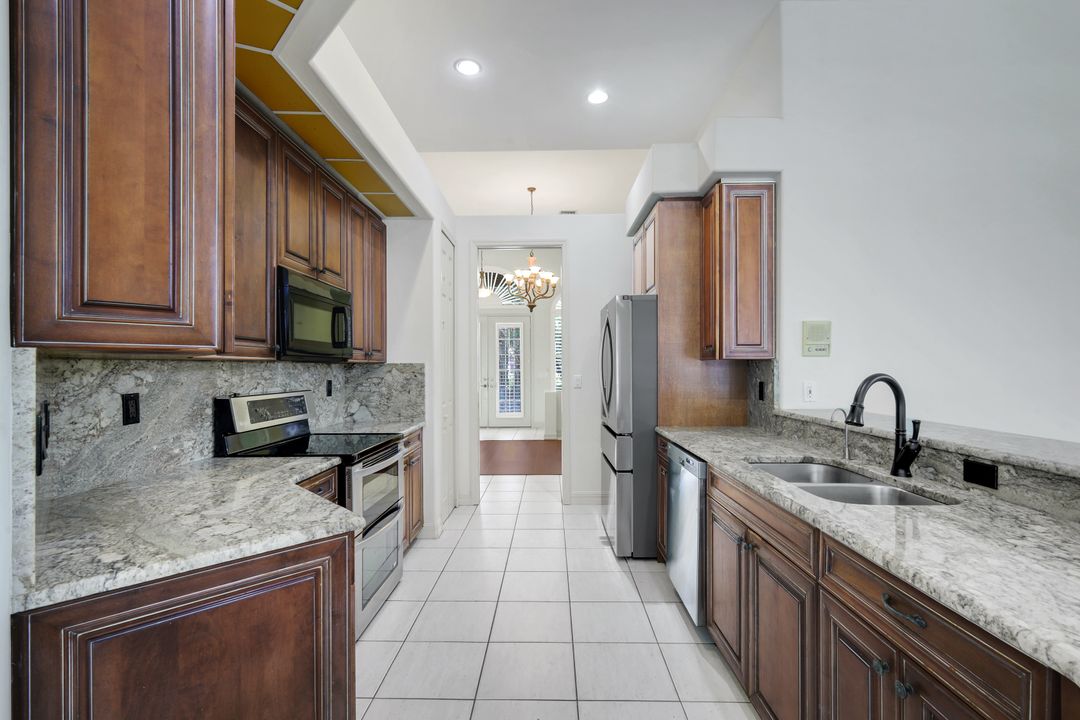 28476 Del Lago Way, Bonita Springs, FL 34135