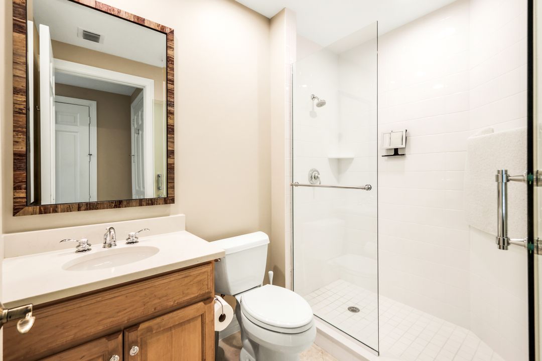 295 Grande Way #1505, Naples, FL 34110