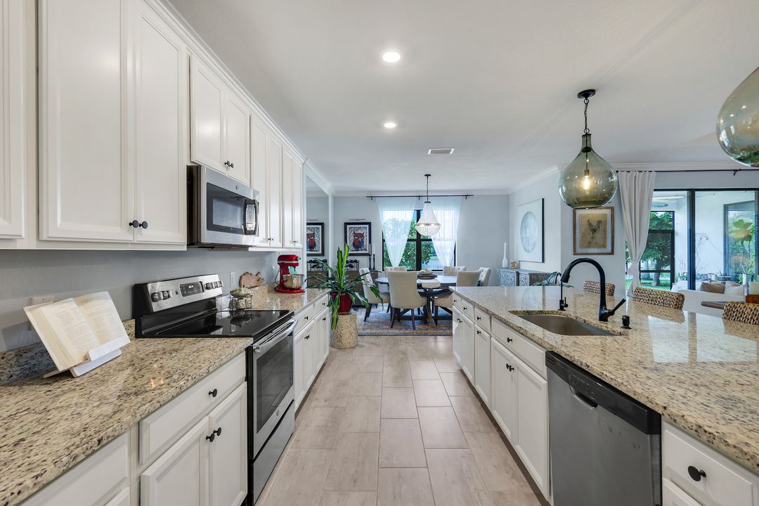 11983 Loblolly Pine Ct, Fort Myers, FL 33913