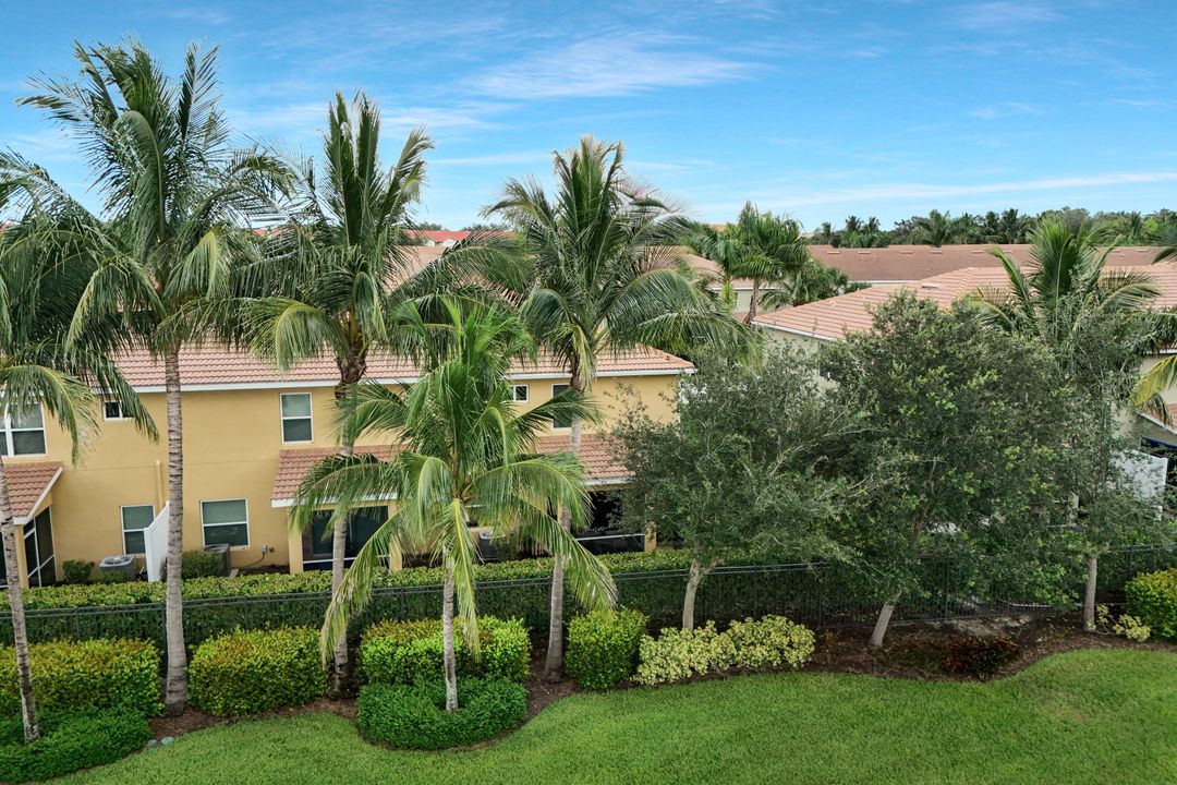 12111 Mahogany Cove St, Fort Myers, FL 33913
