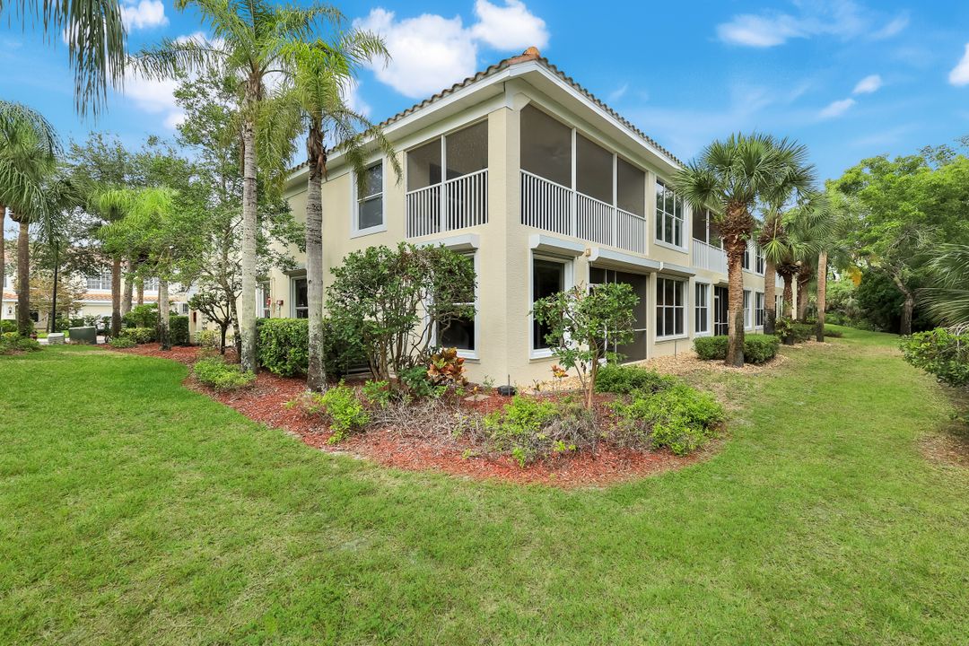 1445 Tiffany Ln #202, Naples, FL 34105