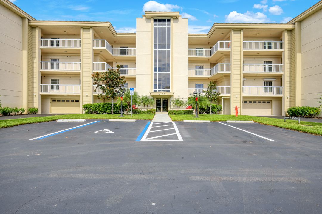 4130 Bayhead Dr #302, Bonita Springs, FL 34134