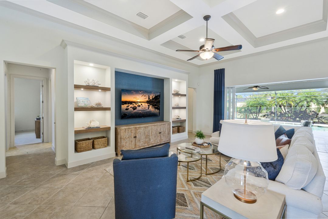 9298 Quarry Dr, Naples, FL 34120