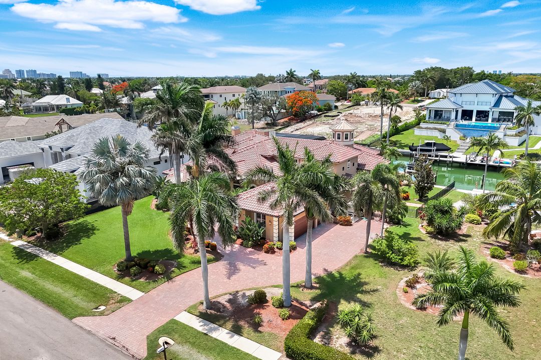 1658 McIlvaine Ct, Marco Island, FL 34145