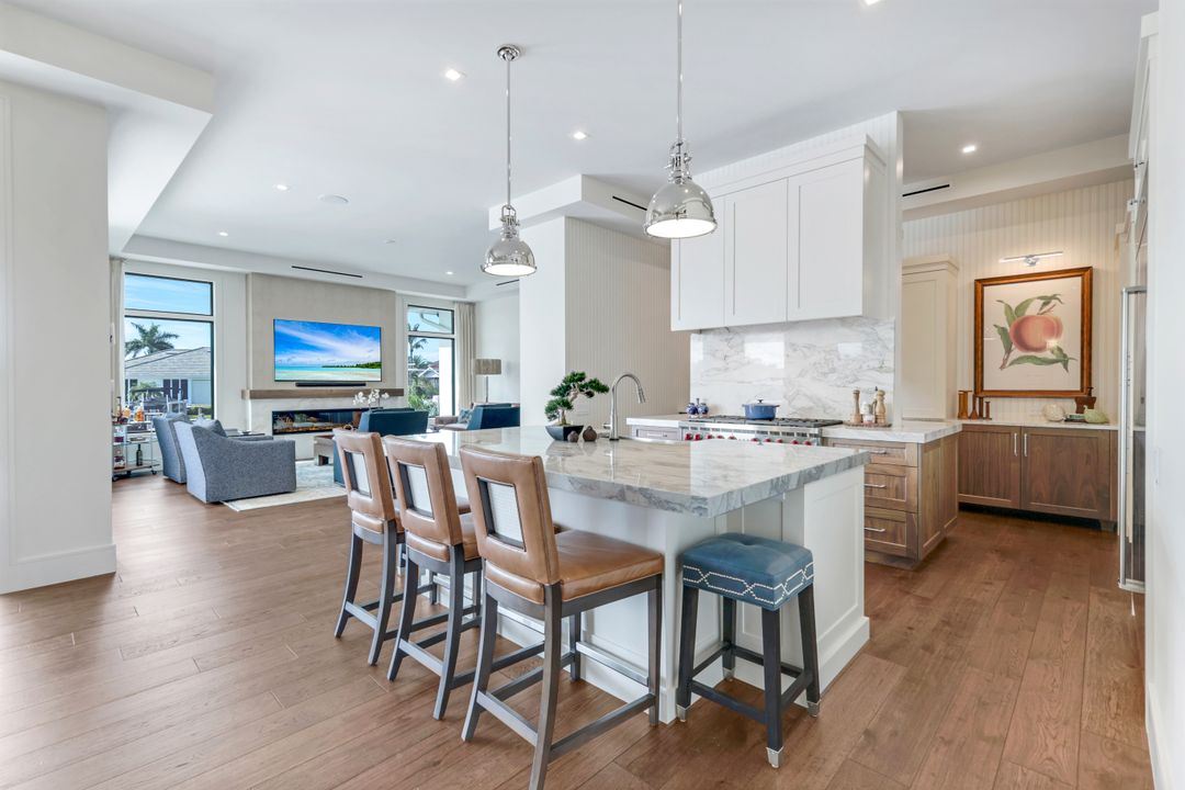 1610 Briarwood Ct, Marco Island, FL 34145