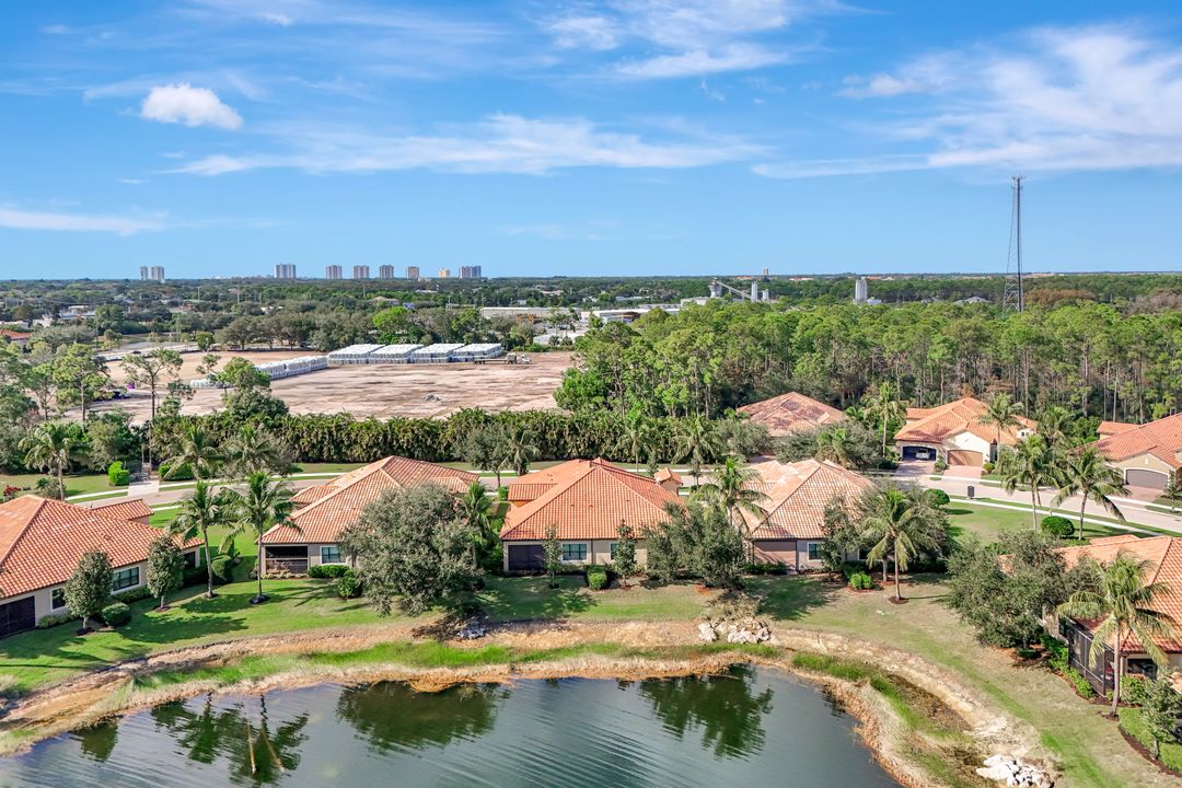 9492 Isla Bella Cir, Bonita Springs, FL 34135